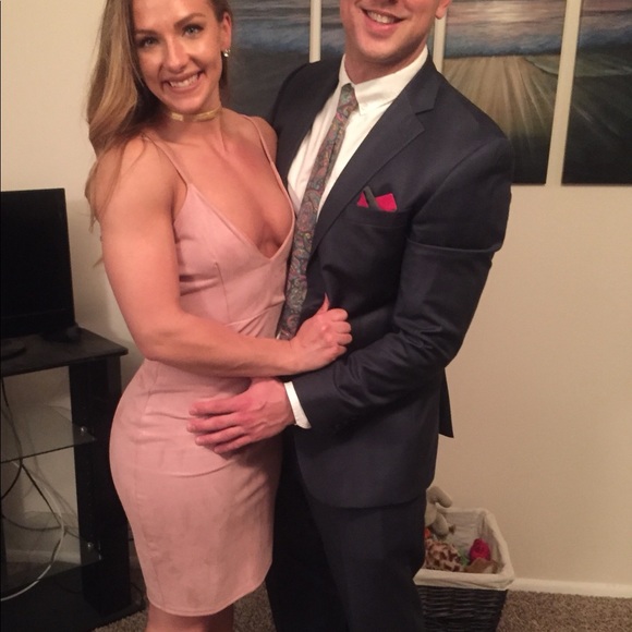 Meet your Posher! Bookmark my Closet🎉 - Picture 6 of 6